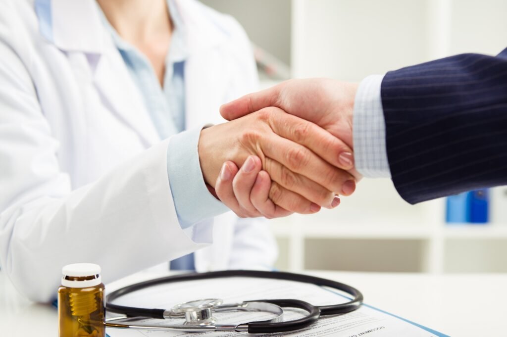 how-to-open-clinic-in-dubai
